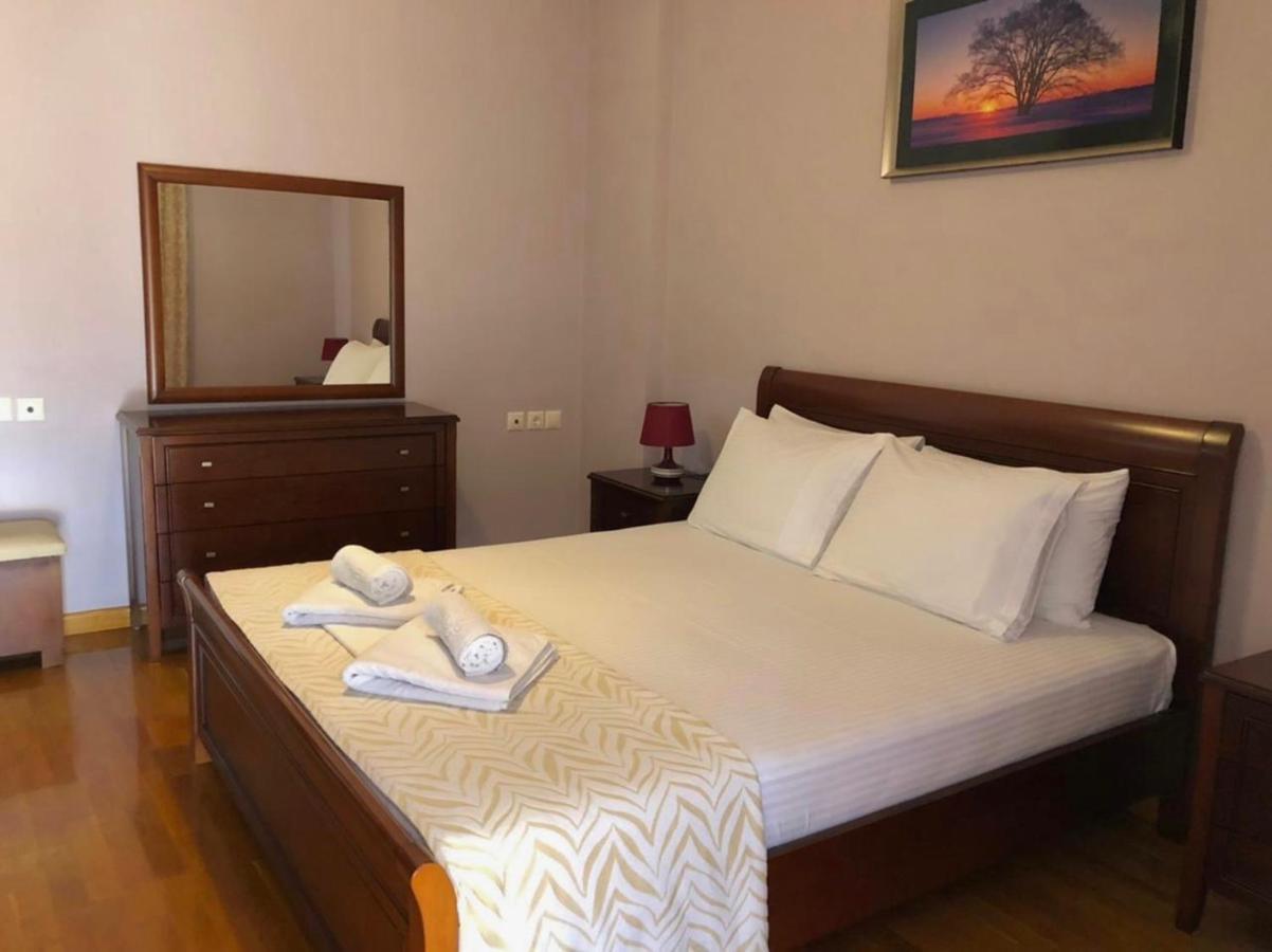 Villa Erdeti Studio&Apartment Sarandë Esterno foto