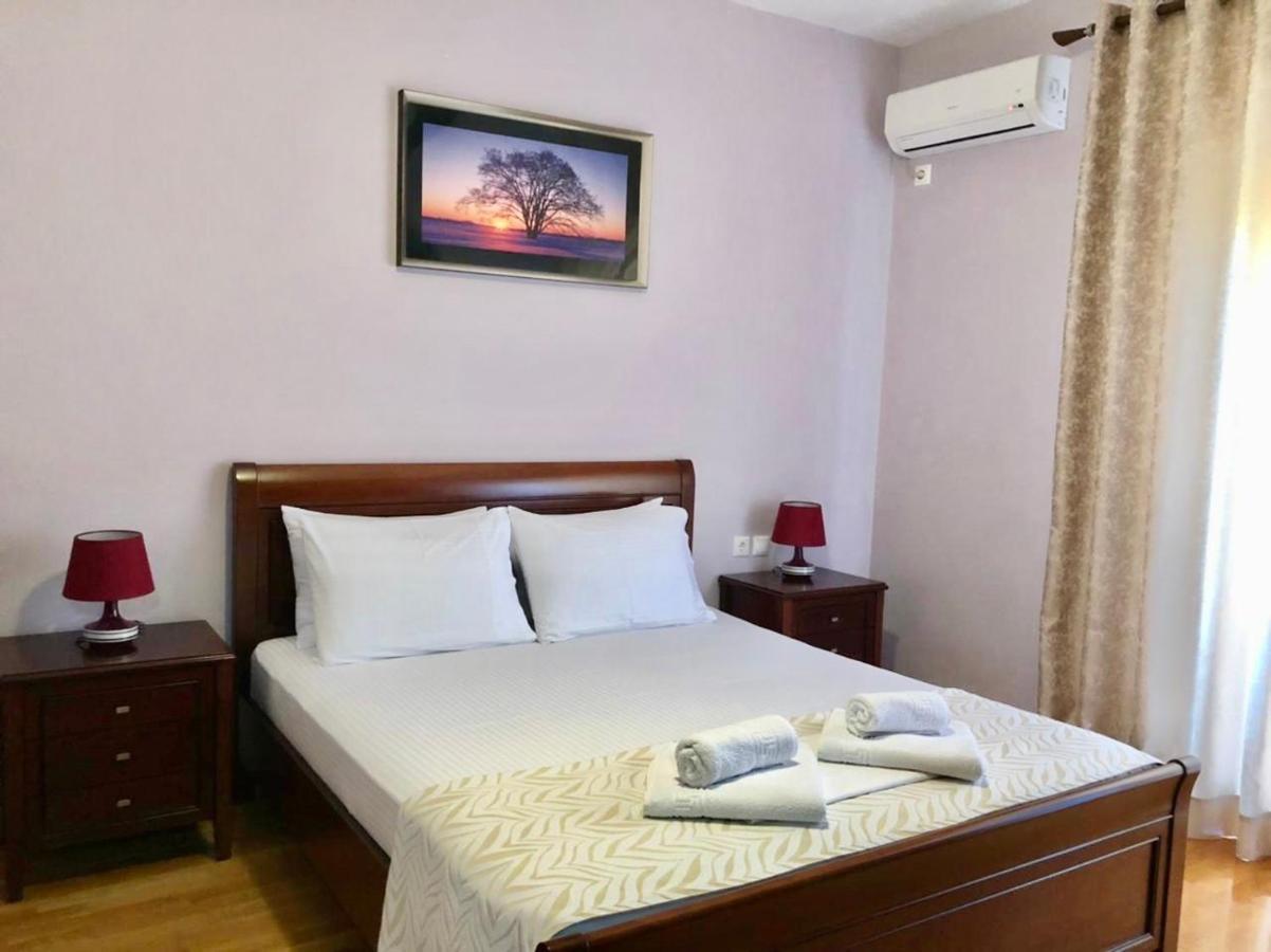 Villa Erdeti Studio&Apartment Sarandë Esterno foto