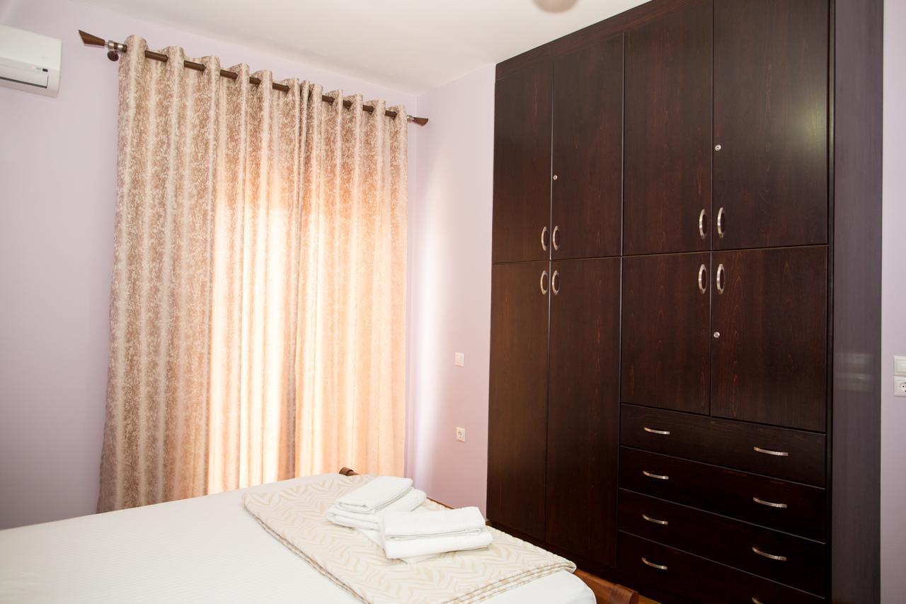 Villa Erdeti Studio&Apartment Sarandë Esterno foto